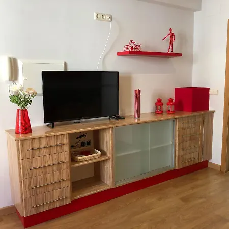 Carmine & Violet Apartment